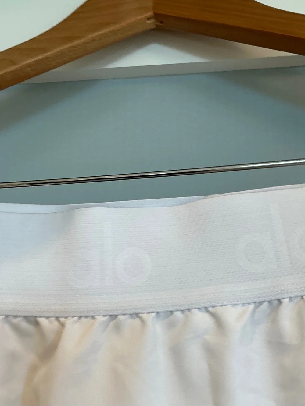 ALO Yoga White Circle Skirt with Subtle Logo